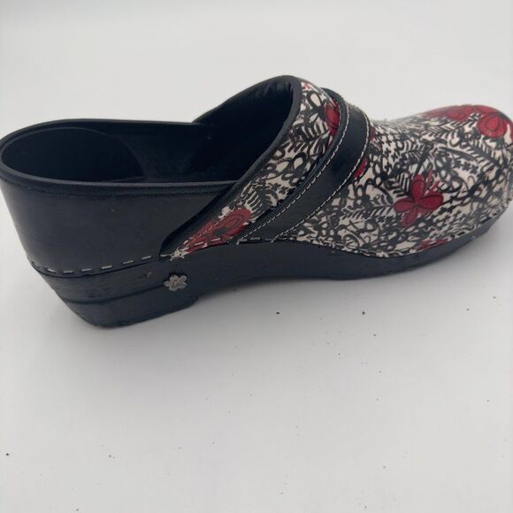 Koi Lindsey Clog by Sanita in Red Multicolor/Reduces strain on your back Sz 39/9 - Picture 4 of 10